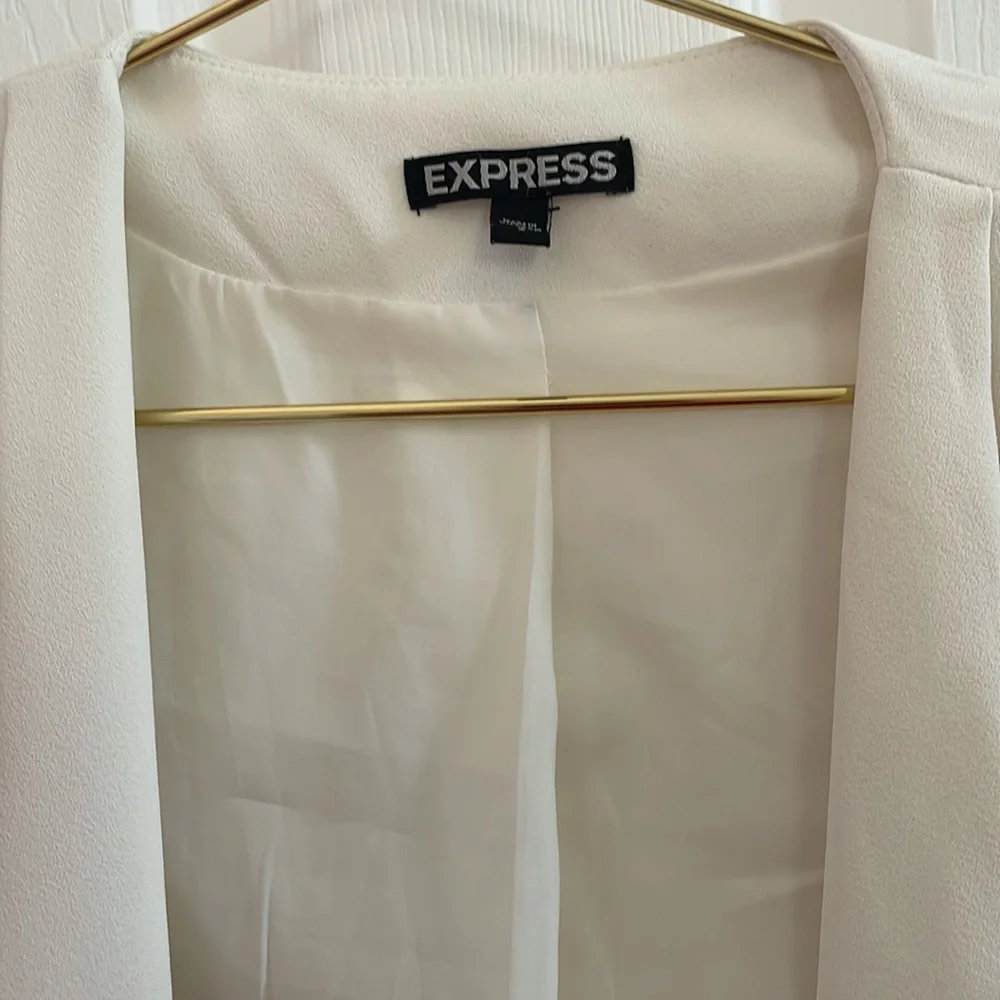 Express Blazer - Picture 5 of 5